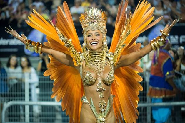 Bilder des Jahres 2025, Entertainment 03 März Entertainment Themen der Woche KW10 SÃO PAULO, SP - 09.03.2025: DESFILE DAS CAMPEÃS DE SÃO PAULO 2025 - The São Paulo Carnival Champions parade took place this Saturday (8), at the Anhembi Sambadrome. In the photo, the drum queen of the Gaviões da Fiel school, Sabrina Sato. x2703204x  VincentxBosson