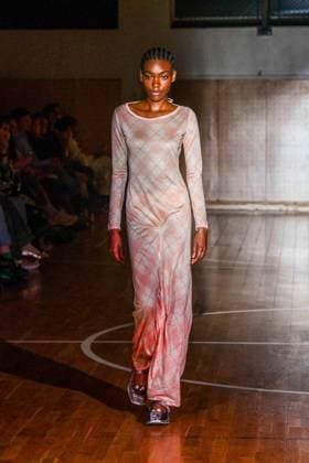 PFW - Florentina Leitner Runway A model walks the runway during the Florentina Leitner Womenswear Fall Winter 2025-2026 show as part of Paris Fashion Week on March 8, 2025 in Paris, France. Photo by Shootpix ABACAPRESS.COM Paris France  Copyright: xShootpix ABACAx