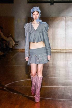 PFW - Florentina Leitner Runway A model walks the runway during the Florentina Leitner Womenswear Fall Winter 2025-2026 show as part of Paris Fashion Week on March 8, 2025 in Paris, France. Photo by Shootpix ABACAPRESS.COM Paris France  Copyright: xShootpix ABACAx