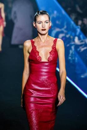 PFW - Georges Hobeika Runway - Paris A model walks the runway during the Georges Hobeika Womenswear Fall Winter 2025-2026 show as part of Paris Fashion Week at Palais De Tokyo in Paris, France, on March 08, 2025. Photo by Shootpix ABACAPRESS.COM Paris France  Copyright: xShootpix ABACAx