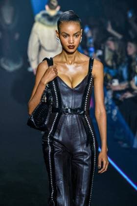 PFW - Georges Hobeika Runway - Paris A model walks the runway during the Georges Hobeika Womenswear Fall Winter 2025-2026 show as part of Paris Fashion Week at Palais De Tokyo in Paris, France, on March 08, 2025. Photo by Shootpix ABACAPRESS.COM Paris France  Copyright: xShootpix ABACAx