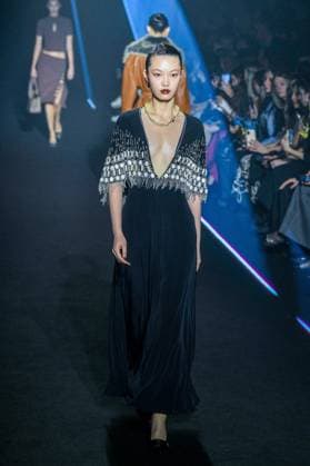PFW - Georges Hobeika Runway - Paris A model walks the runway during the Georges Hobeika Womenswear Fall Winter 2025-2026 show as part of Paris Fashion Week at Palais De Tokyo in Paris, France, on March 08, 2025. Photo by Shootpix ABACAPRESS.COM Paris France  Copyright: xShootpix ABACAx