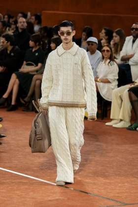 Défilé Lacoste Collection Prêt à Porter Automne Hiver 2025 2026 lors de la Fashion Week de Paris PFW Défilé Lacoste Collection Prêt à Porter Automne Hiver 2025 2026 lors de la Fashion Week de Paris PFW le 9 mars 2025 Lacoste Fall Winter 2025 2026 Ready to Wear Collection fashion show during Paris Fashion Week PFW on March 9, 2025 Paris France  Copyright: xAgencex xBestimagexAgencex xBestimagex