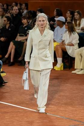 Défilé Lacoste Collection Prêt à Porter Automne Hiver 2025 2026 lors de la Fashion Week de Paris PFW Défilé Lacoste Collection Prêt à Porter Automne Hiver 2025 2026 lors de la Fashion Week de Paris PFW le 9 mars 2025 Lacoste Fall Winter 2025 2026 Ready to Wear Collection fashion show during Paris Fashion Week PFW on March 9, 2025 Paris France  Copyright: xAgencex xBestimagexAgencex xBestimagex