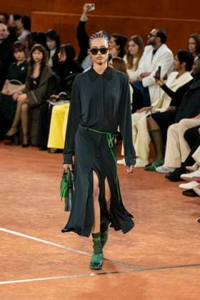 Défilé Lacoste Collection Prêt à Porter Automne Hiver 2025 2026 lors de la Fashion Week de Paris PFW Défilé Lacoste Collection Prêt à Porter Automne Hiver 2025 2026 lors de la Fashion Week de Paris PFW le 9 mars 2025 Lacoste Fall Winter 2025 2026 Ready to Wear Collection fashion show during Paris Fashion Week PFW on March 9, 2025 Paris France  Copyright: xAgencex xBestimagexAgencex xBestimagex