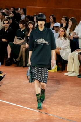 Défilé Lacoste Collection Prêt à Porter Automne Hiver 2025 2026 lors de la Fashion Week de Paris PFW Défilé Lacoste Collection Prêt à Porter Automne Hiver 2025 2026 lors de la Fashion Week de Paris PFW le 9 mars 2025 Lacoste Fall Winter 2025 2026 Ready to Wear Collection fashion show during Paris Fashion Week PFW on March 9, 2025 Paris France  Copyright: xAgencex xBestimagexAgencex xBestimagex