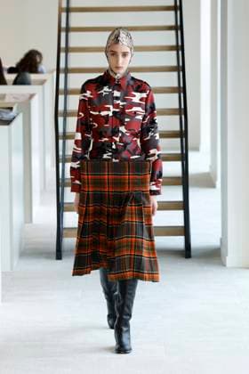 Duran Lantink Ready to wear fall winter 2025 26 Paris March 2005 Duran Lantink Ready to wear fall winter 2025 26 Paris March 2005, Credit:Zeppelin Avalon  Copyright: xZeppelinx xAvalonx 0974076365