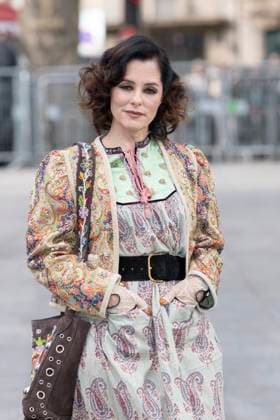 Celebrities at Valentino Fashion Show Parker Posey Photo Call for Le Défilé Valentino Collection Prêt à Porter Automne Hiver 2025 2026 lors de la Fashion Week de Paris PFW, on march 9th 2025 Olivier Borde Bestimage Celebrities at Valentino Fashion Show Ready to Wear Collection Fall Winter 2025 2026 during Paris Fashion Week, on march 9th 2025 Olivier Borde Bestimage  Copyright: xOLIVIERxBORDEx xBESTIMAGExOLIVIERxBORDEx xBESTIMAGEx