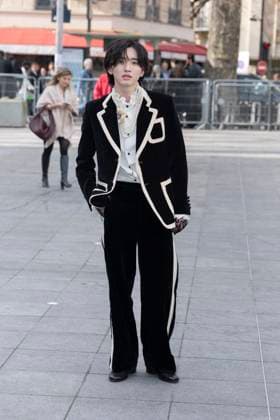 Celebrities at Valentino Fashion Show Shunsuke Michieda Photo Call for Le Défilé Valentino Collection Prêt à Porter Automne Hiver 2025 2026 lors de la Fashion Week de Paris PFW , le 9 mars 2025 Olivier Borde Bestimage Celebrities at Valentino Fashion Show Ready to Wear Collection Fall Winter 2025 2026 during Paris Fashion Week, on march 9th 2025 Olivier Borde Bestimage  Copyright: xOLIVIERxBORDEx xBESTIMAGExOLIVIERxBORDEx xBESTIMAGEx