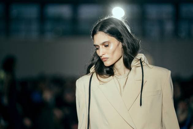 PFW - Ottolinger Runway  Copyright: xJumeauxAlexis ABACAx