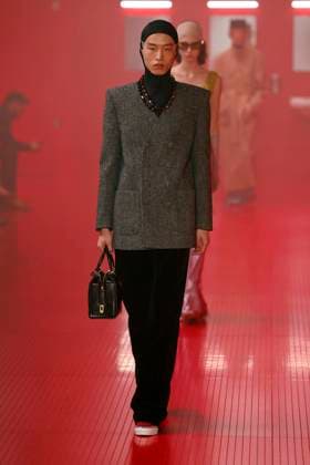 Valentino Ready to wear fall winter 2025 26 Paris March 2005 Valentino Ready to wear fall winter 2025 26 Paris March 2005, Credit:Zeppelin Avalon  Copyright: xZeppelinx xAvalonx 0974100134