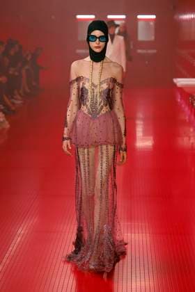 Valentino Ready to wear fall winter 2025 26 Paris March 2005 Valentino Ready to wear fall winter 2025 26 Paris March 2005, Credit:Zeppelin Avalon  Copyright: xZeppelinx xAvalonx 0974100169