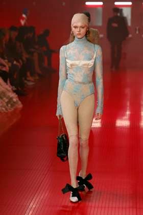 Entertainment Bilder des Tages Valentino Ready to wear fall winter 2025 26 Paris March 2005 Valentino Ready to wear fall winter 2025 26 Paris March 2005, Credit:Zeppelin Avalon  Copyright: xZeppelinx xAvalonx 0974101093