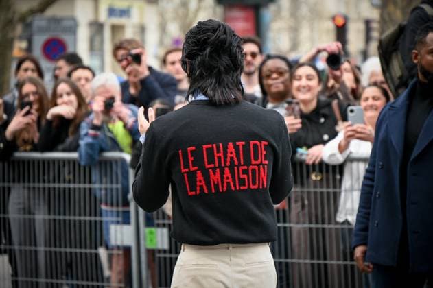 Paris Fashion Week Arrivee people au defile Valentino Arrival of celebrities at Valentino Show Fashion Week, defile Valentino pret a porter femme, Automne Hiver 2025 2026 Jeff Satur 441552 2025 03 09 France  Copyright: xBarbaraxNeymanx xStarfacex STAR_441552_059