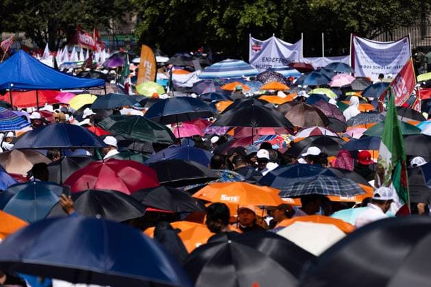 March 9, 2025, Mexico City, Mexico: President CLAUDIA SHEINBAUM PARDO gave a report to thousands of citizens in the Zocalo of Mexico City on the agreement reached with the US government of Donald Trump, with which the imposition of tariffs on Mexico was postponed for one month. .The event was attended by cabinet members and governors from across the country. Mexico City Mexico - ZUMAl178 20250309_znp_l178_006 Copyright: xCristianxLeyvax