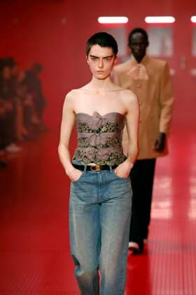 Valentino Ready to wear fall winter 2025 26 Paris March 2005 Valentino Ready to wear fall winter 2025 26 Paris March 2005, Credit:Zeppelin Avalon  Copyright: xZeppelinx xAvalonx 0974110663