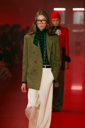 Valentino Ready to wear fall winter 2025 26 Paris March 2005 Valentino Ready to wear fall winter 2025 26 Paris March 2005, Credit:Zeppelin Avalon  Copyright: xZeppelinx xAvalonx 0974113422