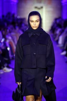 Akris Ready to wear fall winter 2025 26 Paris March 2005 Akris Ready to wear fall winter 2025 26 Paris March 2005, Credit:Zeppelin Avalon  Copyright: xZeppelinx xAvalonx 0974117479