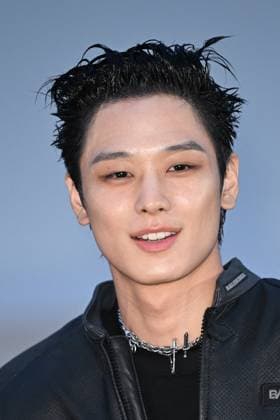 PFW Balenciaga Arrivals Juyeon attending the Balenciaga Womenswear Fall Winter 2025-2026 show as part of Paris Fashion Week in Paris, France on March 09, 2025. Photo by Aurore Marechal ABACAPRESS.COM Paris France  Copyright: xMarechalxAurore ABACAx