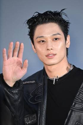 PFW Balenciaga Arrivals Juyeon attending the Balenciaga Womenswear Fall Winter 2025-2026 show as part of Paris Fashion Week in Paris, France on March 09, 2025. Photo by Aurore Marechal ABACAPRESS.COM Paris France  Copyright: xMarechalxAurore ABACAx