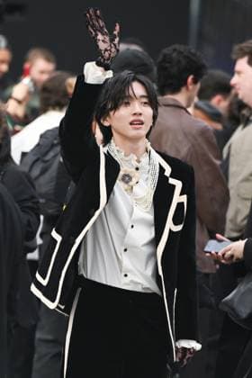 PFW Valentino Arrivals Shunsuke Michieda attending the Valentino Womenswear Fall Winter 2025-2026 show as part of Paris Fashion Week in Paris, France on March 09, 2025. Photo by Aurore Marechal ABACAPRESS.COM Paris France  Copyright: xMarechalxAurore ABACAx