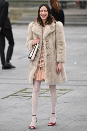 PFW Valentino Arrivals Alexa Chung attending the Valentino Womenswear Fall Winter 2025-2026 show as part of Paris Fashion Week in Paris, France on March 09, 2025. Photo by Aurore Marechal ABACAPRESS.COM Paris France  Copyright: xMarechalxAurore ABACAx