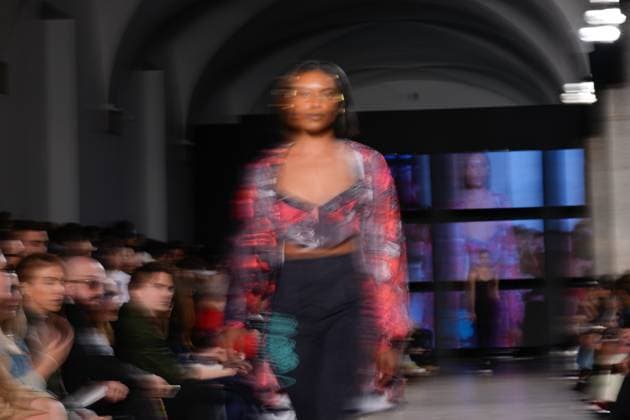 Lisbon Fashion Week in Lisboa, Portugal - 09 Mar 2025 A model walks the runway during Duartehajime fashion show at ModaLisboa Capital, Lisbon Fashion Week in Lisboa. Lisbon Portugal Copyright: xBrunoxdexCarvalhox xSOPAxImagesx brunodecarvalho_mlxcapital-4350