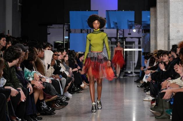 Lisbon Fashion Week in Lisboa, Portugal - 09 Mar 2025 A model walks the runway during Dino Alves fashion show at ModaLisboa Capital, Lisbon Fashion Week in Lisboa. Lisbon Portugal Copyright: xBrunoxdexCarvalhox xSOPAxImagesx brunodecarvalho_mlxcapital-5255