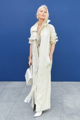 PFW Akris Front Row Kate Davidson Hudson attending the Akris Womenswear Fall Winter 2025-2026 show as part of Paris Fashion Week in Paris, France on March 09, 2025. Photo by Aurore Marechal ABACAPRESS.COM Paris France  Copyright: xMarechalxAurore ABACAx