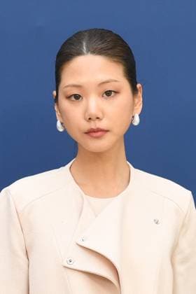 PFW Akris Front Row Min Young Jeoung attending the Akris Womenswear Fall Winter 2025-2026 show as part of Paris Fashion Week in Paris, France on March 09, 2025. Photo by Aurore Marechal ABACAPRESS.COM Paris France  Copyright: xMarechalxAurore ABACAx