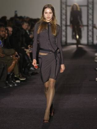PFW - Ottolinger Runway A model walks the runway during the Ottolinger Womenswear Fall Winter 2025-2026 show as part of Paris Fashion Week at 13 rue de Santeuil on March 09, 2025 in Paris, France. Photo by Alain-gil Gonzalez ABACAPRESS.COM Paris France  Copyright: xGonzalezxAlain-Gil ABACAx
