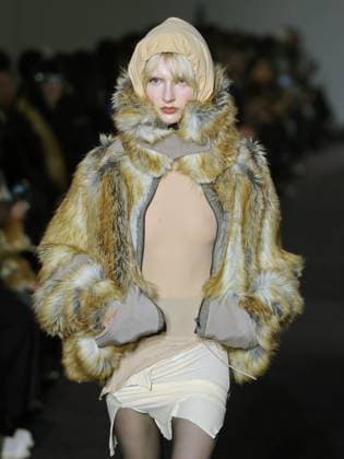 PFW - Ottolinger Runway A model walks the runway during the Ottolinger Womenswear Fall Winter 2025-2026 show as part of Paris Fashion Week at 13 rue de Santeuil on March 09, 2025 in Paris, France. Photo by Alain-gil Gonzalez ABACAPRESS.COM Paris France  Copyright: xGonzalezxAlain-Gil ABACAx