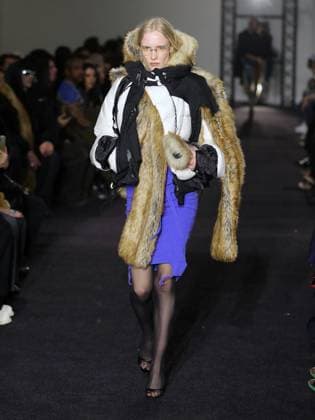 PFW - Ottolinger Runway A model walks the runway during the Ottolinger Womenswear Fall Winter 2025-2026 show as part of Paris Fashion Week at 13 rue de Santeuil on March 09, 2025 in Paris, France. Photo by Alain-gil Gonzalez ABACAPRESS.COM Paris France  Copyright: xGonzalezxAlain-Gil ABACAx