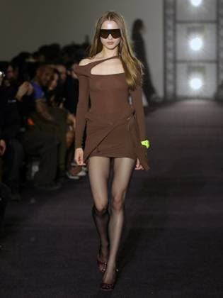 PFW - Ottolinger Runway A model walks the runway during the Ottolinger Womenswear Fall Winter 2025-2026 show as part of Paris Fashion Week at 13 rue de Santeuil on March 09, 2025 in Paris, France. Photo by Alain-gil Gonzalez ABACAPRESS.COM Paris France  Copyright: xGonzalezxAlain-Gil ABACAx