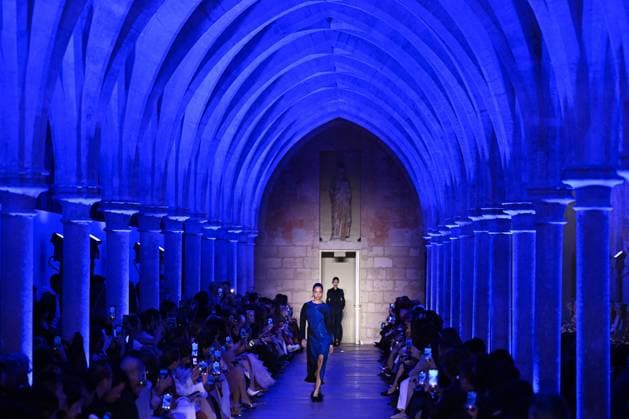 PFW Akris Runway A model walks the runway during the Akris Womenswear Fall Winter 2025-2026 show as part of Paris Fashion Week in Paris, France on March 09, 2025. Photo by Aurore Marechal ABACAPRESS.COM Paris France  Copyright: xMarechalxAurore ABACAx