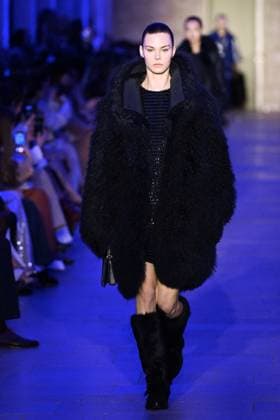 PFW Akris Runway A model walks the runway during the Akris Womenswear Fall Winter 2025-2026 show as part of Paris Fashion Week in Paris, France on March 09, 2025. Photo by Aurore Marechal ABACAPRESS.COM Paris France  Copyright: xMarechalxAurore ABACAx