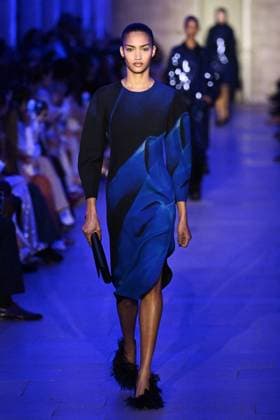 PFW Akris Runway A model walks the runway during the Akris Womenswear Fall Winter 2025-2026 show as part of Paris Fashion Week in Paris, France on March 09, 2025. Photo by Aurore Marechal ABACAPRESS.COM Paris France  Copyright: xMarechalxAurore ABACAx