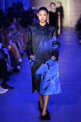 PFW Akris Runway A model walks the runway during the Akris Womenswear Fall Winter 2025-2026 show as part of Paris Fashion Week in Paris, France on March 09, 2025. Photo by Aurore Marechal ABACAPRESS.COM Paris France  Copyright: xMarechalxAurore ABACAx