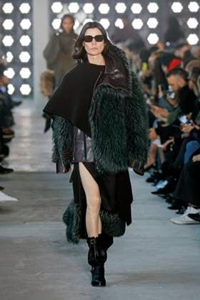 Sacai Runway - Fall Winter 2025-2026 Paris Fashion Week Sacai Runway - Fall Winter 2025-2026 Paris Fashion Week, March 2025, Credit:Zeppelin Avalon  Copyright: xZeppelinx xAvalonx 0974317426