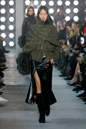 Sacai Runway - Fall Winter 2025-2026 Paris Fashion Week Sacai Runway - Fall Winter 2025-2026 Paris Fashion Week, March 2025, Credit:Zeppelin Avalon  Copyright: xZeppelinx xAvalonx 0974317505