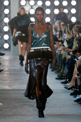 Sacai Runway - Fall Winter 2025-2026 Paris Fashion Week Sacai Runway - Fall Winter 2025-2026 Paris Fashion Week, March 2025, Credit:Zeppelin Avalon  Copyright: xZeppelinx xAvalonx 0974317511