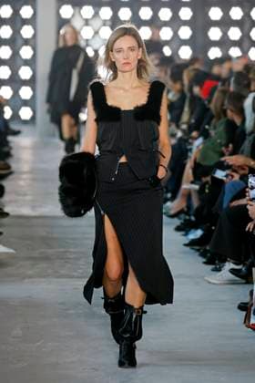 Sacai Runway - Fall Winter 2025-2026 Paris Fashion Week Sacai Runway - Fall Winter 2025-2026 Paris Fashion Week, March 2025, Credit:Zeppelin Avalon  Copyright: xZeppelinx xAvalonx 0974317536
