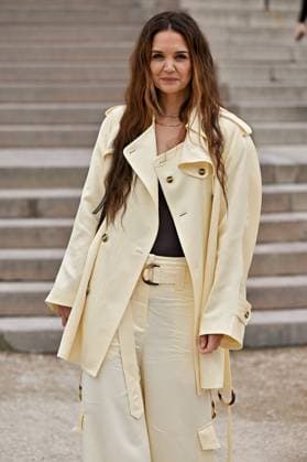 Entertainment Bilder des Tages PFW Zimmerman Outside Arrivals Katie Holmes arriving at Zimmerman show during Paris Fashion Week in Paris, France on March 10, 2025. Photo by Julien Reynaud APS-Medias ABACAPRESS.COM Paris France  Copyright: xReynaudxJulien APS-Medias ABACAx