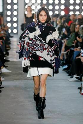 Sacai Runway - Fall Winter 2025-2026 Paris Fashion Week Sacai Runway - Fall Winter 2025-2026 Paris Fashion Week, March 2025, Credit:Zeppelin Avalon  Copyright: xZeppelinx xAvalonx 0974317581