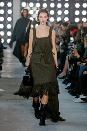 Sacai Runway - Fall Winter 2025-2026 Paris Fashion Week Sacai Runway - Fall Winter 2025-2026 Paris Fashion Week, March 2025, Credit:Zeppelin Avalon  Copyright: xZeppelinx xAvalonx 0974317700