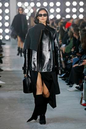 Sacai Runway - Fall Winter 2025-2026 Paris Fashion Week Sacai Runway - Fall Winter 2025-2026 Paris Fashion Week, March 2025, Credit:Zeppelin Avalon  Copyright: xZeppelinx xAvalonx 0974317750