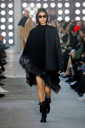 Sacai Runway - Fall Winter 2025-2026 Paris Fashion Week Sacai Runway - Fall Winter 2025-2026 Paris Fashion Week, March 2025, Credit:Zeppelin Avalon  Copyright: xZeppelinx xAvalonx 0974317784
