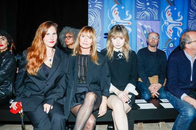 Entertainment Bilder des Tages Front row of the Shiatzy Chen Mode Collection Prêt à Porter Fall Winter 2025 2026 show at Paris Fashion Week PFW at Palais de Tokyo Joséphine Draï, Axelle Laffont and daughter Mitty Hazanavicius on the front row of the Shiatzy Chen Mode Collection Prêt à Porter Fall Winter 2025 2026 show at Paris Fashion Week PFW at Palais de Tokyo, in Paris, France, March 10, 2025 Christophe Clovis Bestimage Celebs attends the Shiatzy Chen Womenswear Fall Winter 2025 2026 show as part of Paris Fashion Week at Palais De Tokyo on March 10, 2025 in Paris, France Paris France  Copyright: xChristophexClovisx xBestimagexChristophexClovisx xBestimagex