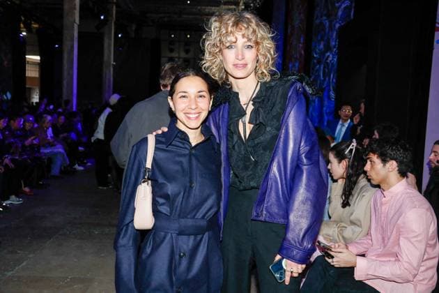 Front row of the Shiatzy Chen Mode Collection Prêt à Porter Fall Winter 2025 2026 show at Paris Fashion Week PFW at Palais de Tokyo Sofiia Manousha and Pauline Lefèvre on the front row of the Shiatzy Chen Mode Collection Prêt à Porter Fall Winter 2025 2026 show at Paris Fashion Week PFW at Palais de Tokyo, in Paris, France, March 10, 2025 Christophe Clovis Bestimage Celebs attends the Shiatzy Chen Womenswear Fall Winter 2025 2026 show as part of Paris Fashion Week at Palais De Tokyo on March 10, 2025 in Paris, France Paris France  Copyright: xChristophexClovisx xBestimagexChristophexClovisx xBestimagex