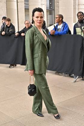 PFW Gabriela Hearst Outside Arrivals Debi Mazar arriving at Gabriela Hearst show during Paris Fashion Week in Paris, France on March 10, 2025. Photo by Julien Reynaud APS-Medias ABACAPRESS.COM Paris France  Copyright: xReynaudxJulien APS-Medias ABACAx